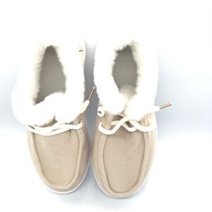 Women's Cream Fleece-Lined Slippers. New